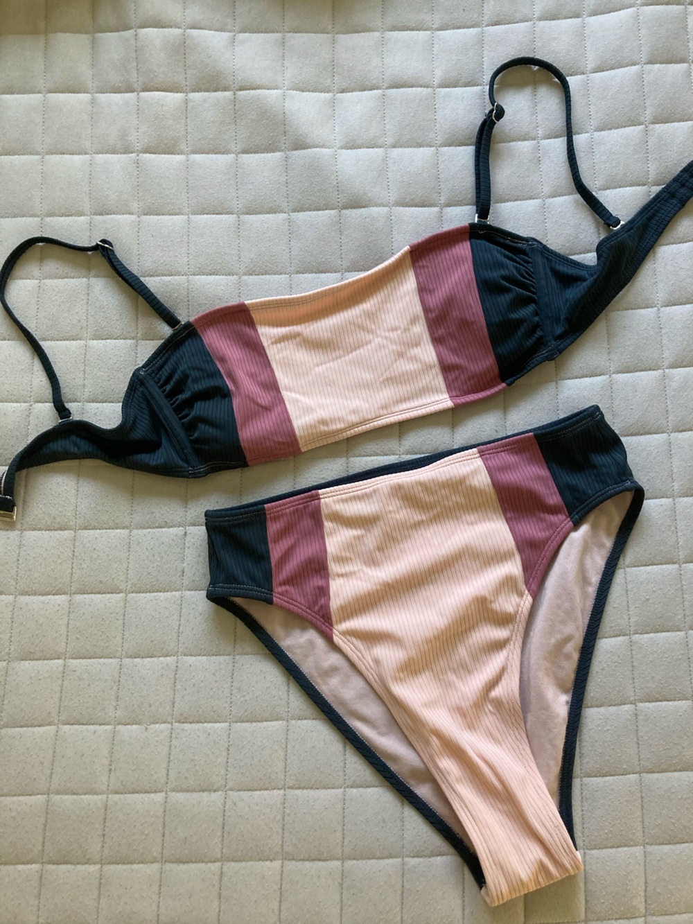 Xhilaration Women’s Ribbed Gray, Blush and Mauve Colorblock Bikini